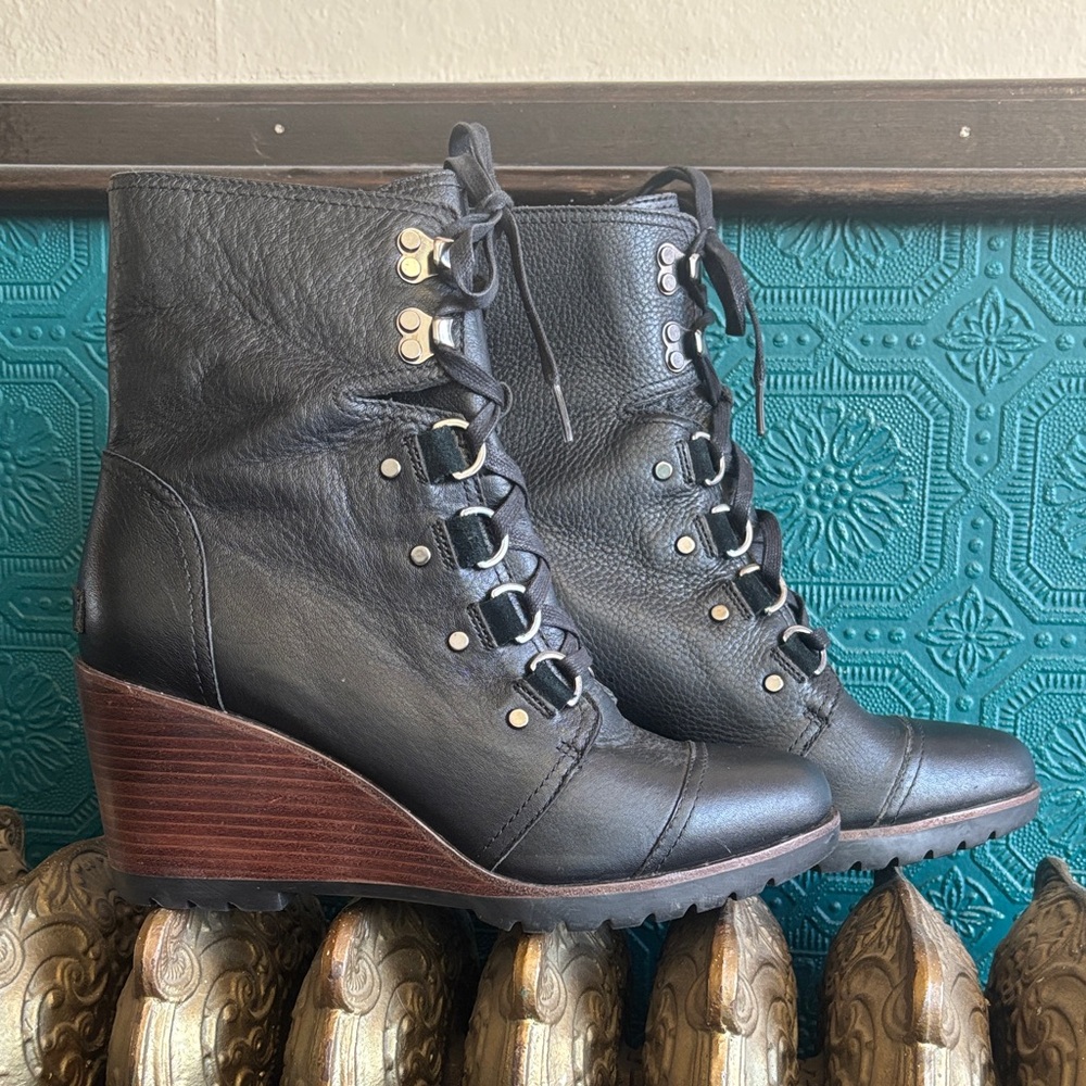 Black Leather Sorel and Wood Wedged Lace up Booties